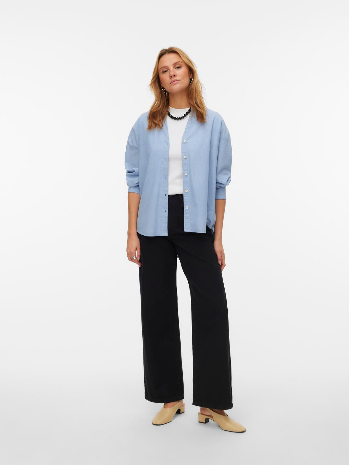 model_shot-front